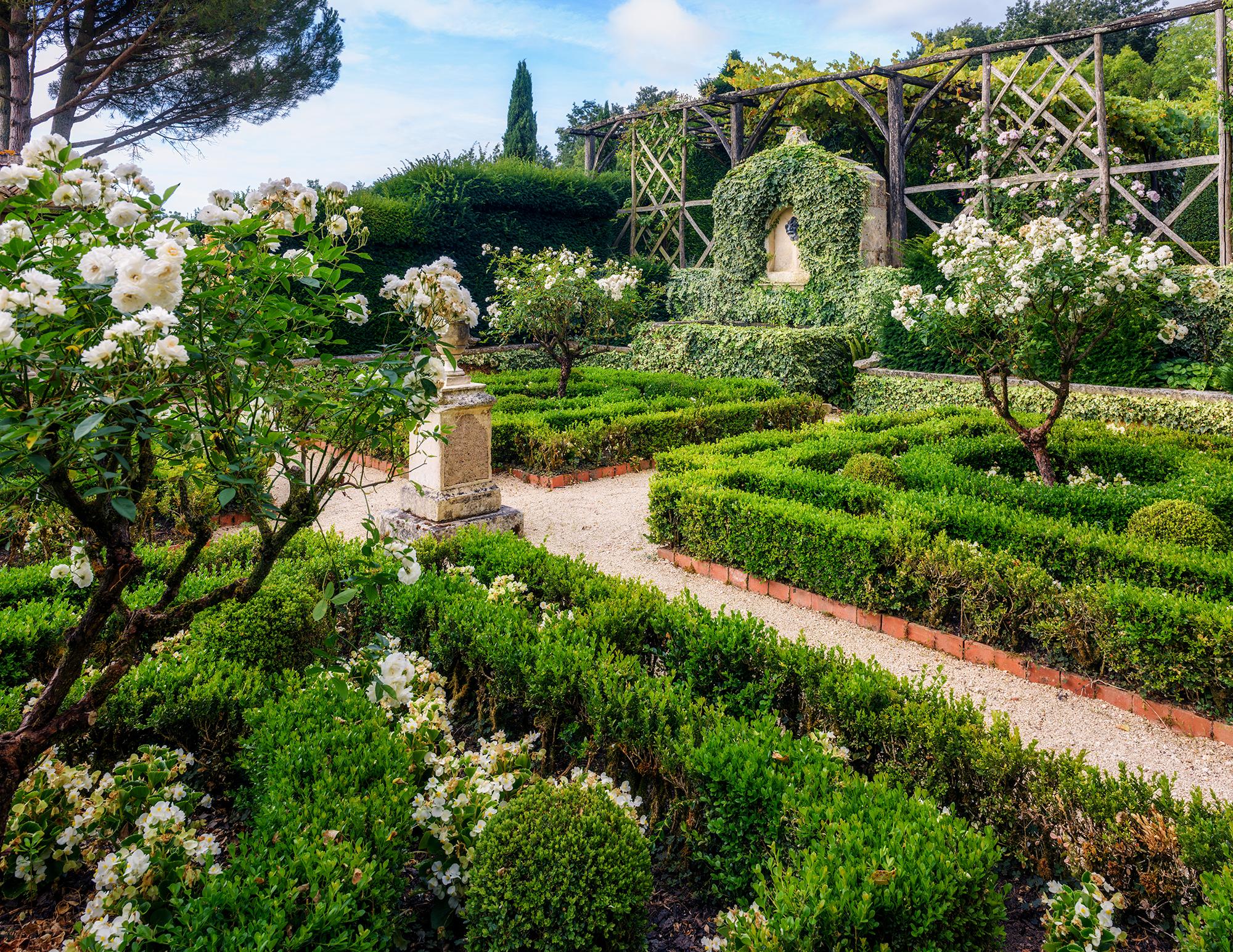 Family-friendly Spring Garden Tour